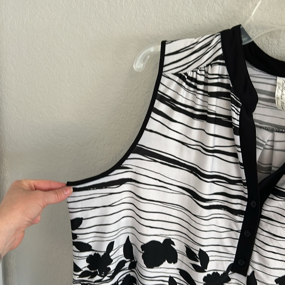 Slinky blouse - Picture 3 of 8
